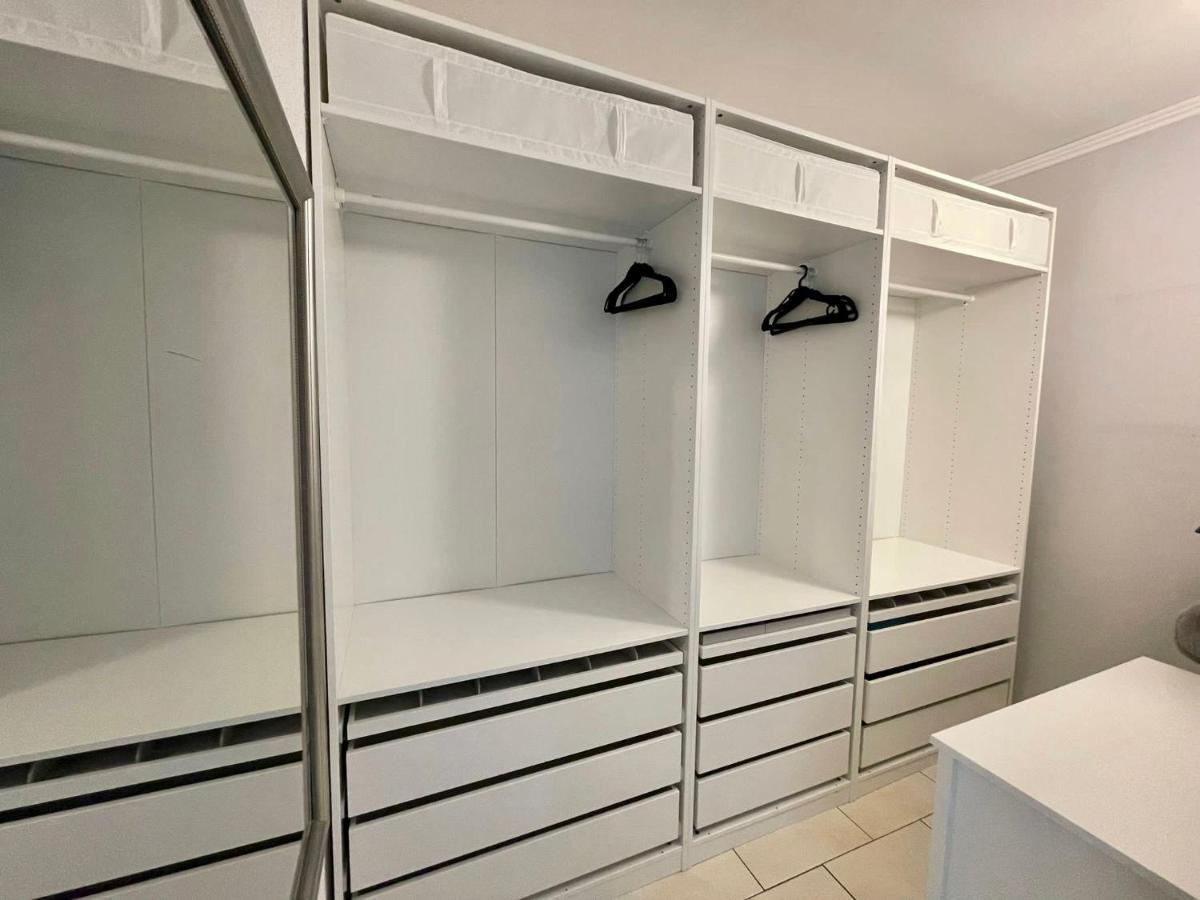 Easystay#4 Home Cinema Ferienwohnung In Kliniknaehe Mit Balkon, Boxspringbett & Netflix Бад Ойнхаузен Екстериор снимка